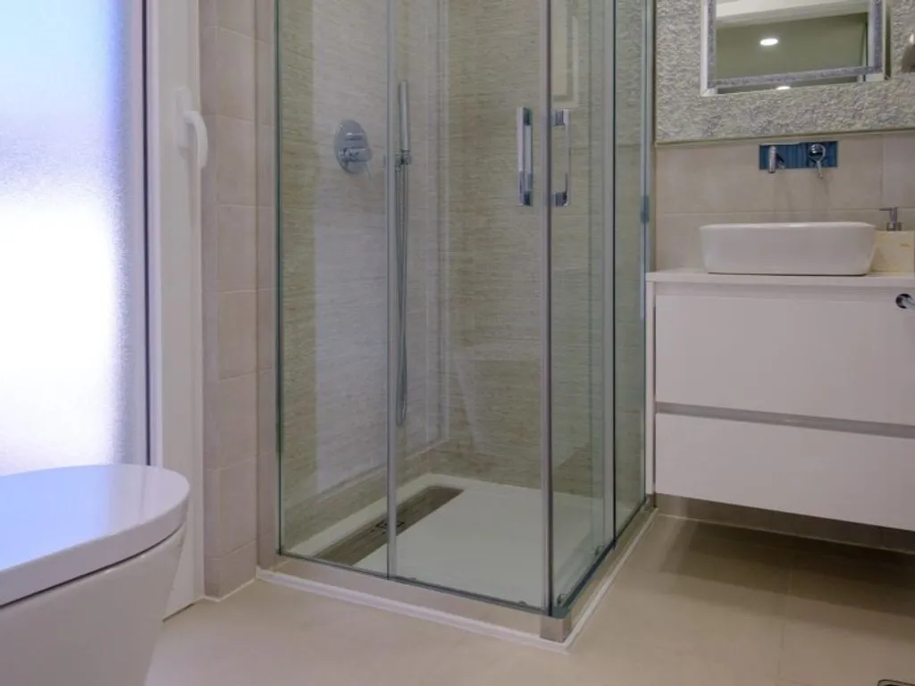 Vannitoad - Luxury Detached House with Pool in Aroeira, Almada