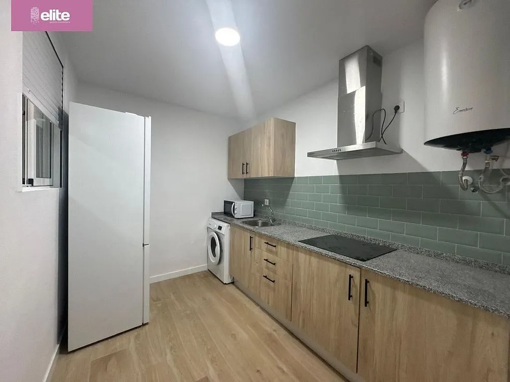 Cucina - Modern Flat with Patio in Jerez Centre