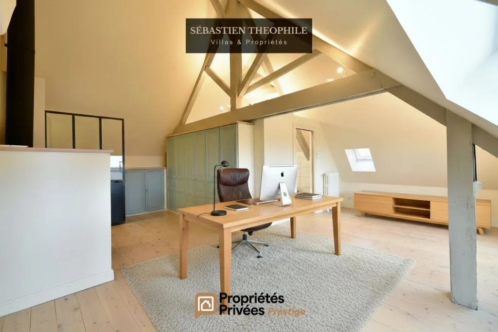 Bureau - Demeure Familiale avec Garage à Saint-Gilles-Croix-de-Vie