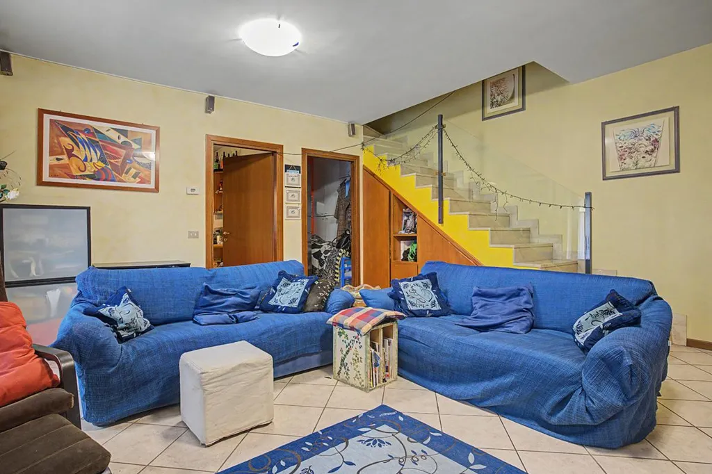 Séjour - Two-Level Apartment with Garden in Verona