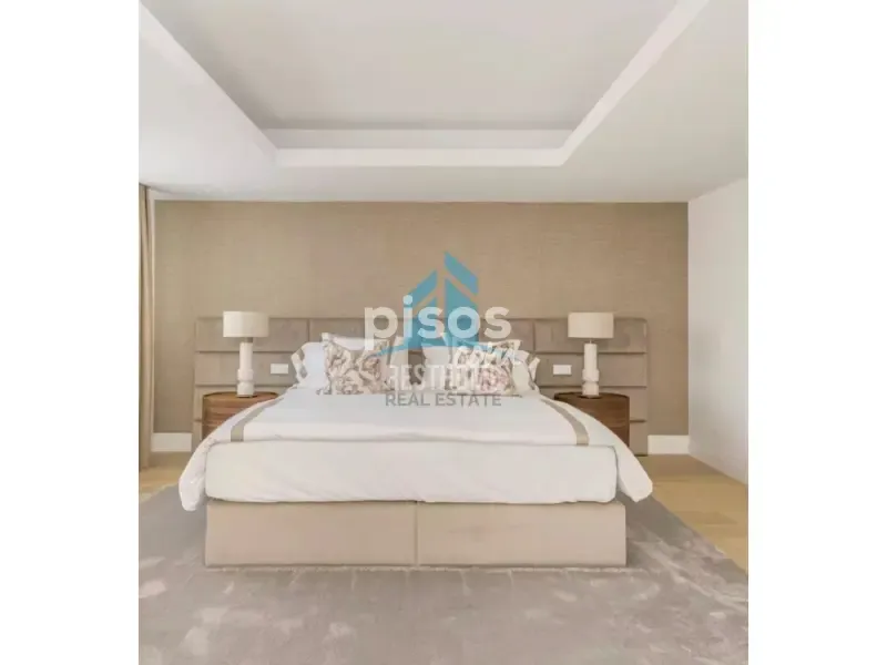 Chambres - Modernised Apartment with Views in Recoletos