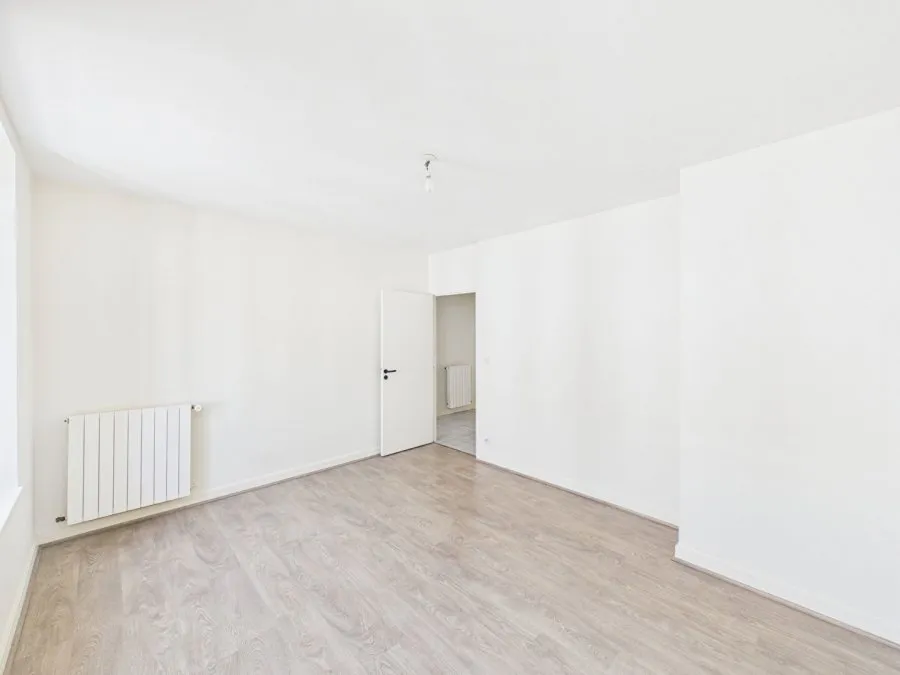 Pièces - Appartement 3 Pièces avec Parking à Nancy