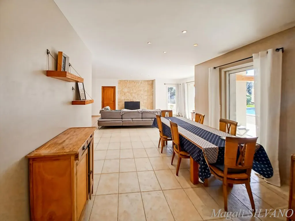 Söögituba - Recent Villa with Pool Near Spéracèdes