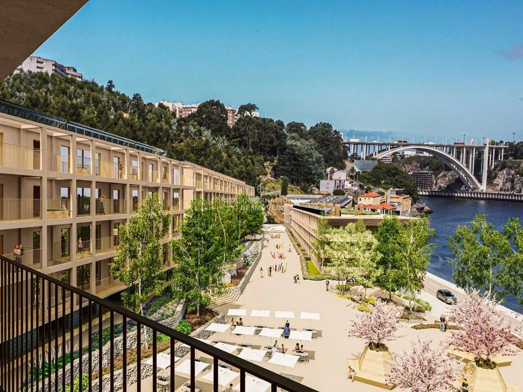 Balcone - T2 Apartment with River View in Vila Nova de Gaia