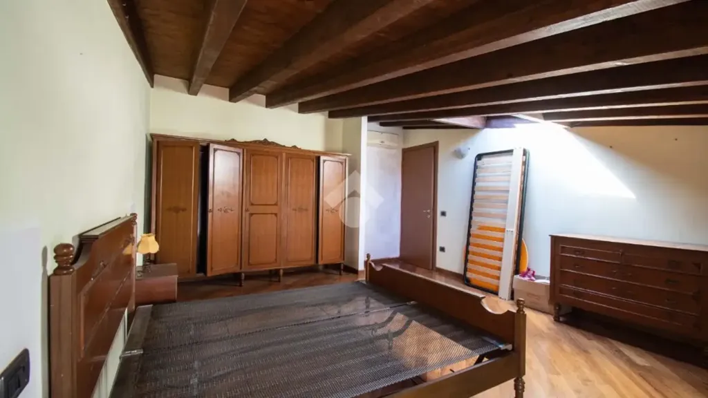 Chambres - Two-Level Apartment with Balcony in Manerba del Garda
