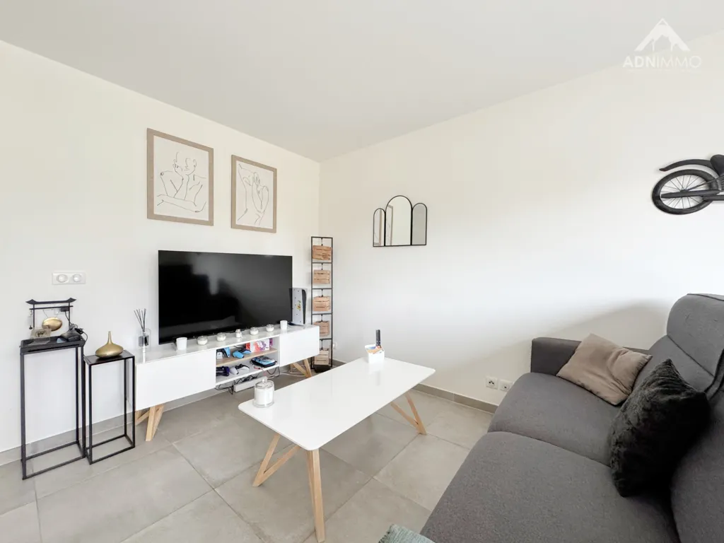 Soggiorno - Modern T2 Apartment with Terrace in Sergy