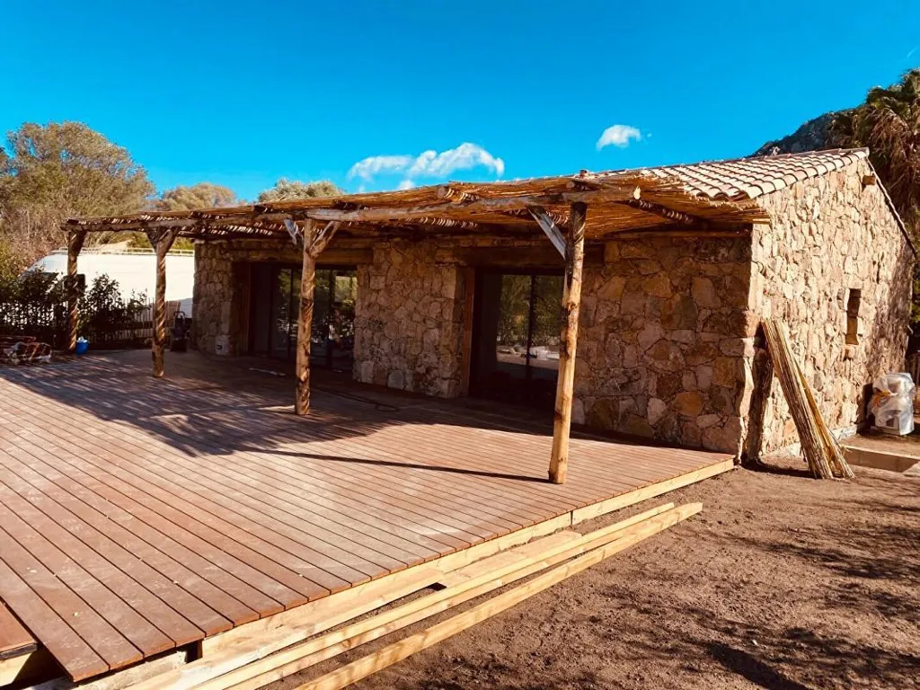 Terrasse - Bergerie Contemporaine à Figari avec Vue Mer