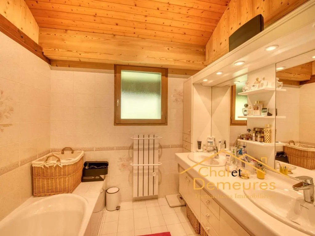 Salles de bain - Chalet avec Vue Panoramique sur Manigod