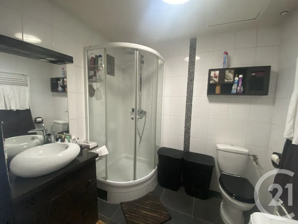 Bathrooms - Furnished Flat with Parking in Arbouans