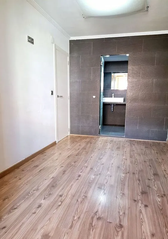 Toad - Apartment with Terrace in Burjassot