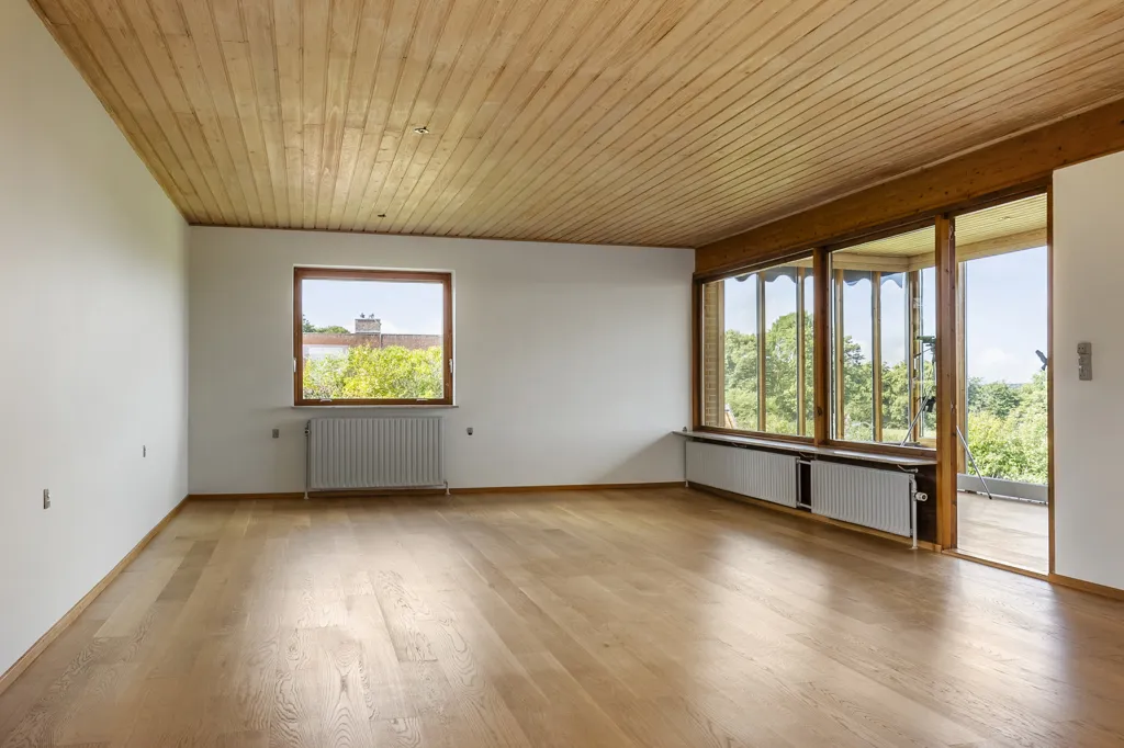 Toad - Villa with Scenic Views in Assentoft