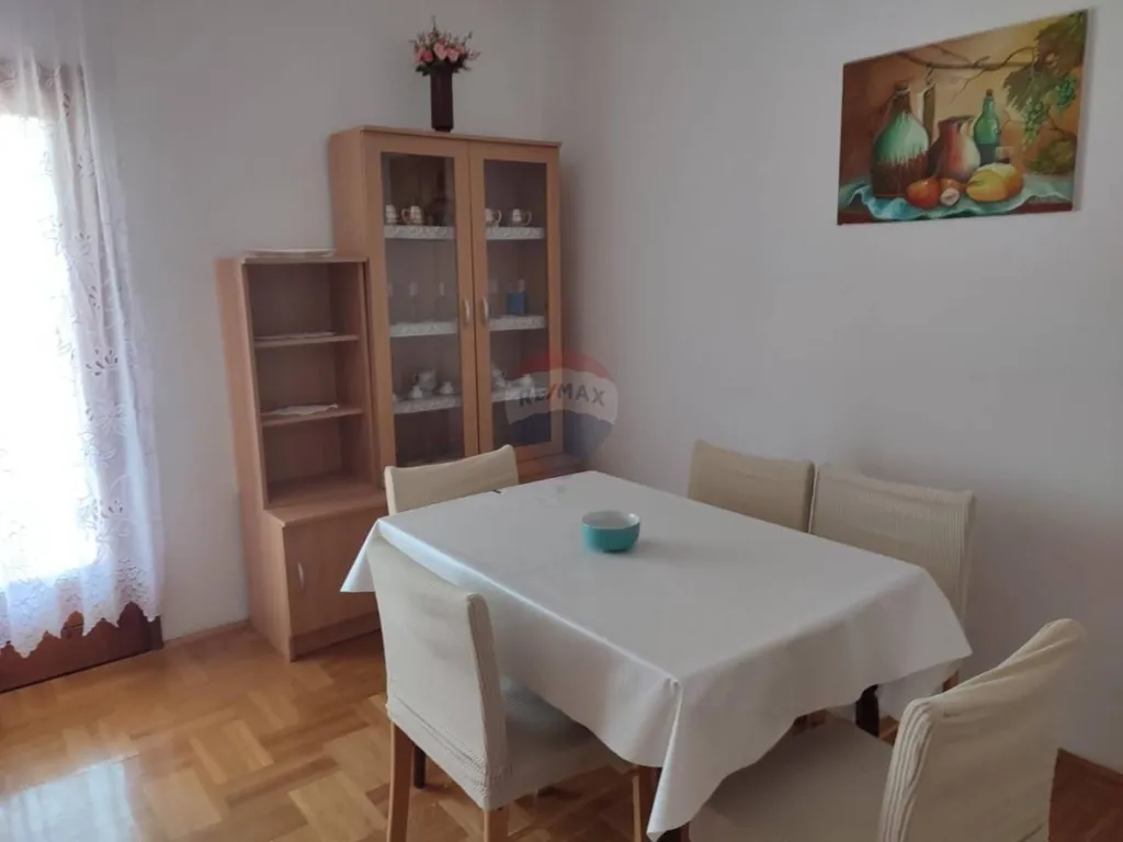 Söögituba - Duplex House with Sea View in Baška