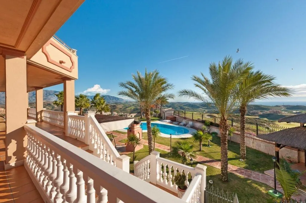 Bassein - Luxury Villa with Sea View in Mijas