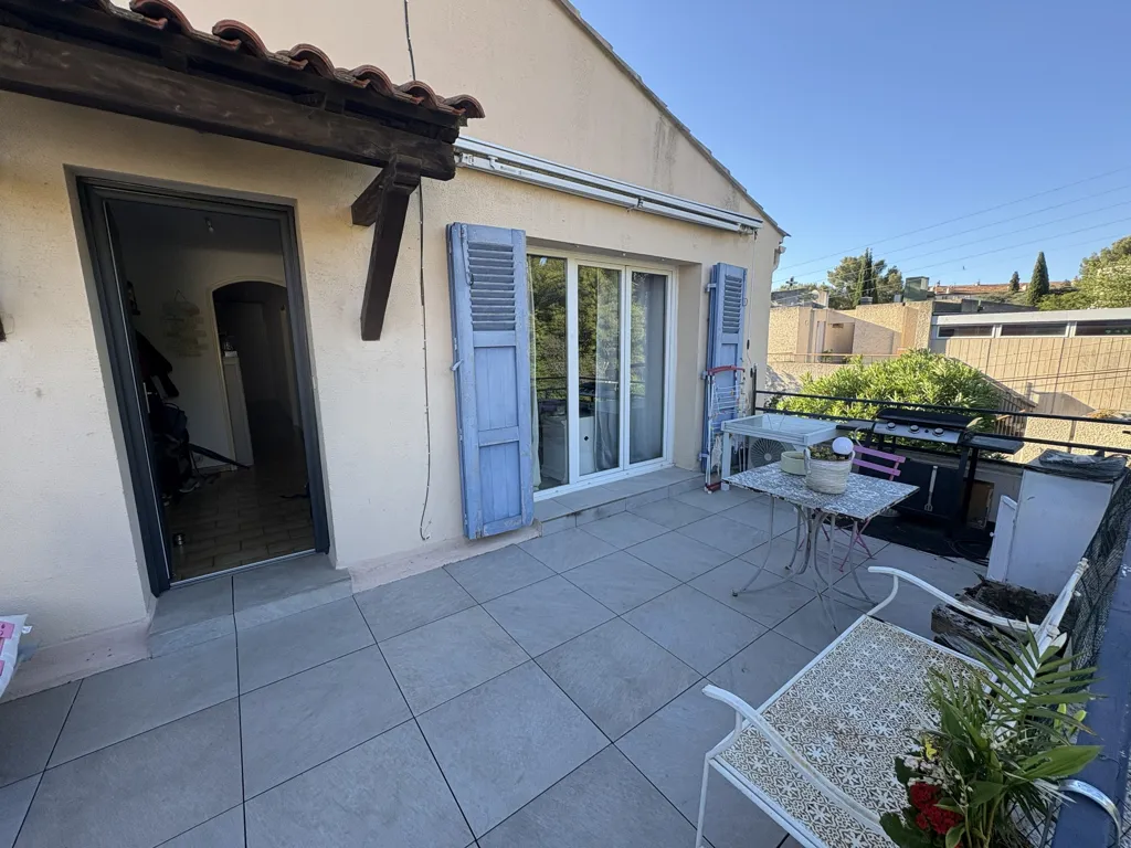 Terrass - Villa Top Floor with Terrace in Lamalgue