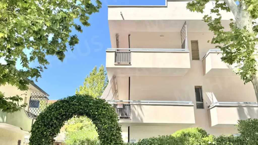 Välivaade - Seafront Bilocale with Terrace in Cesenatico