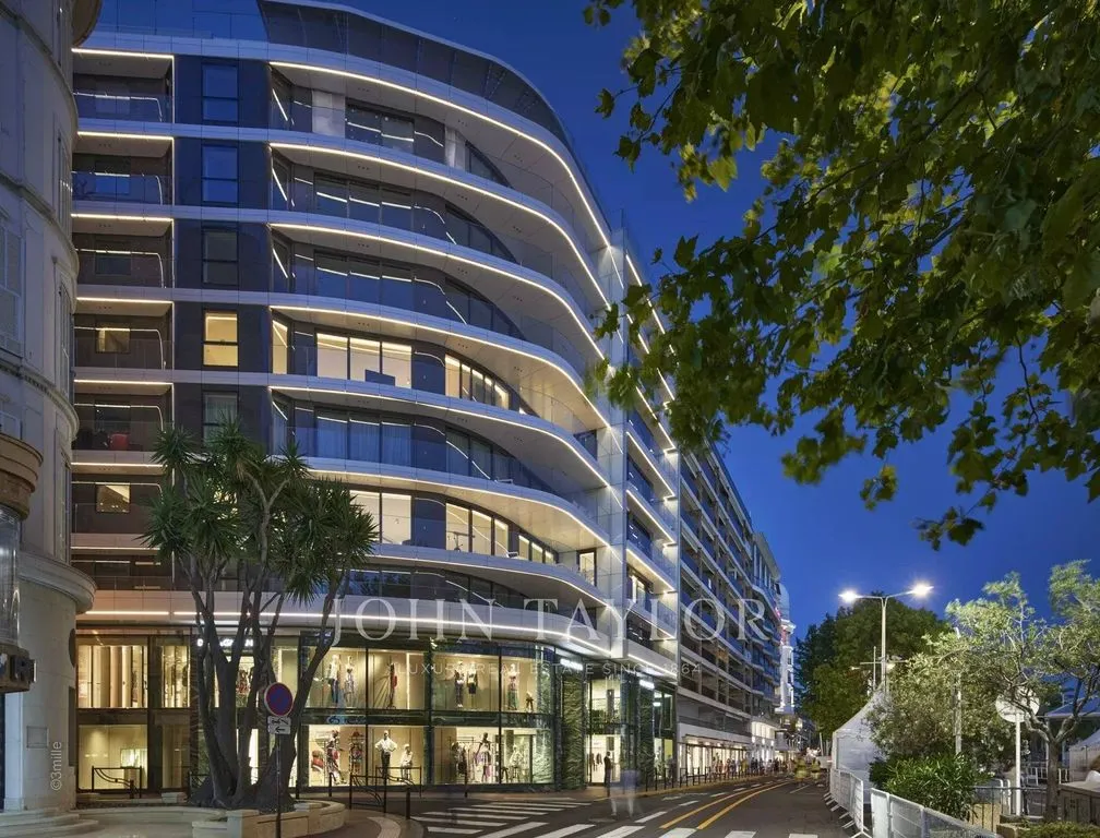 Exterior - Luxury Apartment on Croisette in Cannes