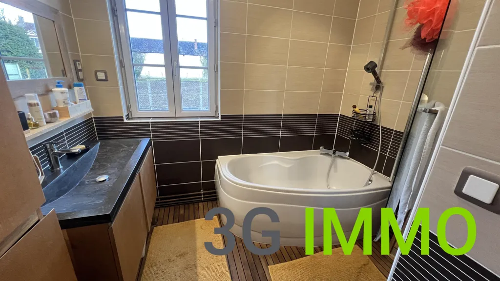 Salles de bain - Maison en Pierre Rénovée au Cœur d'un Village