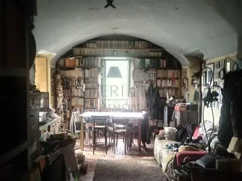 Bureau - Architectural Villa in Apricale