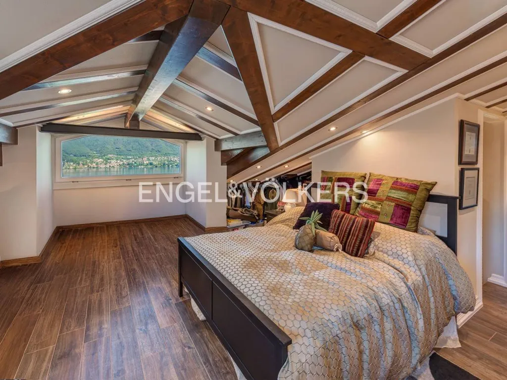 Magamistoad - Lake View Flat with Attic in Oliveto Lario