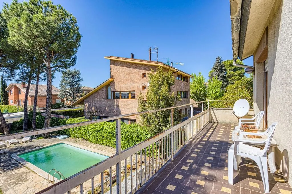 Bassein - Detached House with Pool in Igualada, Catalonia