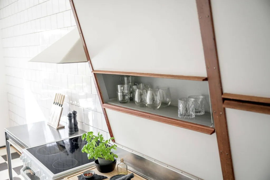 Köök - Apartment with Retro Kitchen in Hyllie, Malmö