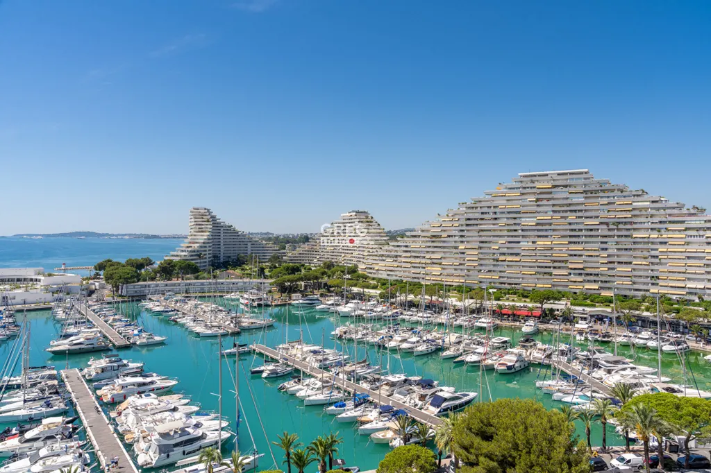 Terrazza - Panoramic Sea View Penthouse in Nice Marina