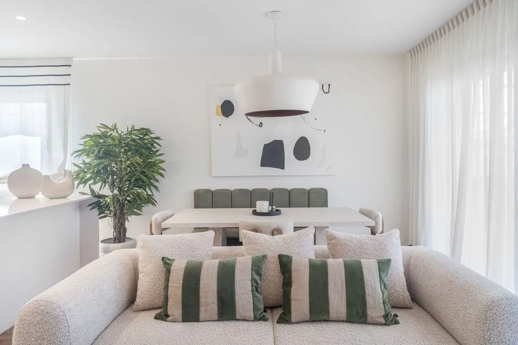 Luxury Apartment with Pool in Lisbon