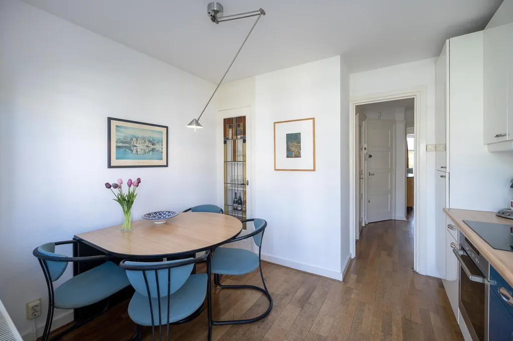 Salle à manger - 3-Bedroom Apartment with Free View in Amsterdam