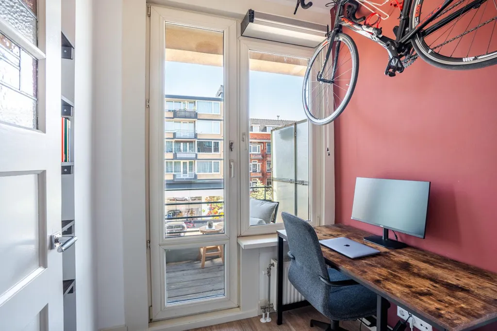 5-toaline korter asukohas Rotterdam