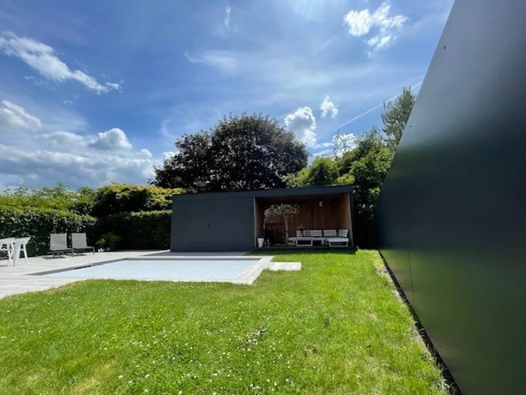 Bassein - Contemporary House with Pool in Liège