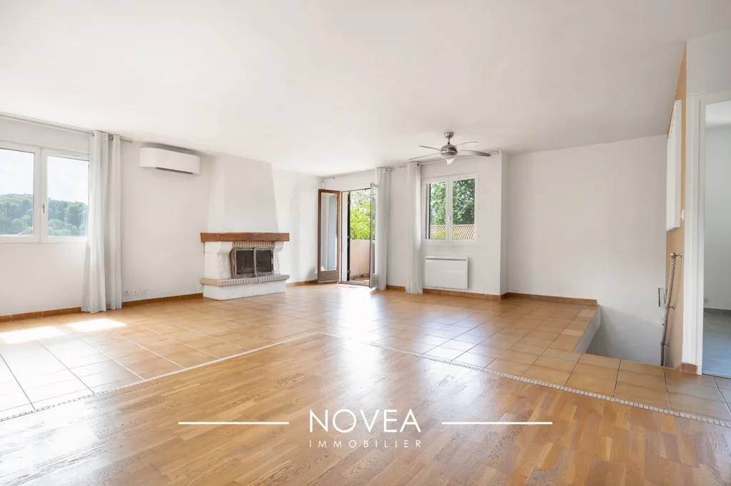 Elutuba - Luxury House with Balcony in Lyon