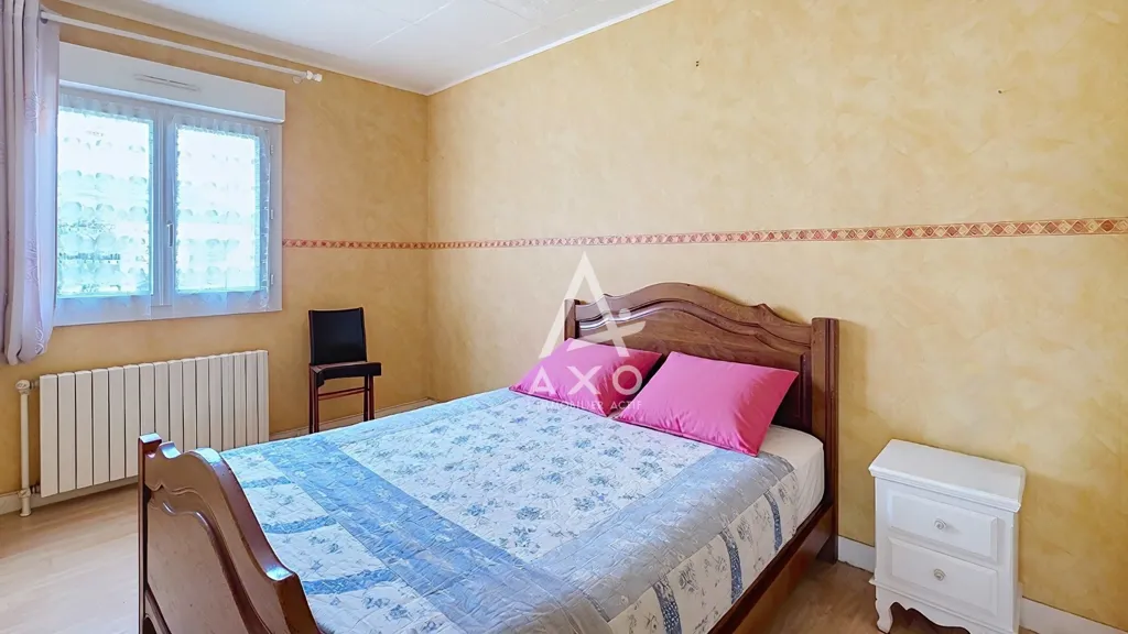 Magamistoad - House with Office and Garden in Pannes