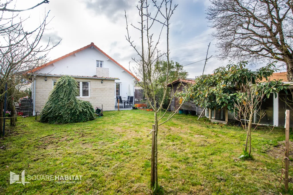 Jardin - Maison Rénovée avec Jardin Arboré à Saint-Sébastien-sur-Loire