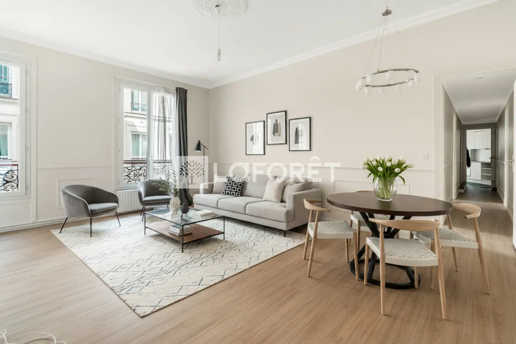 Séjour - Appartement 3 Pièces avec Ascenseur à Paris 17
