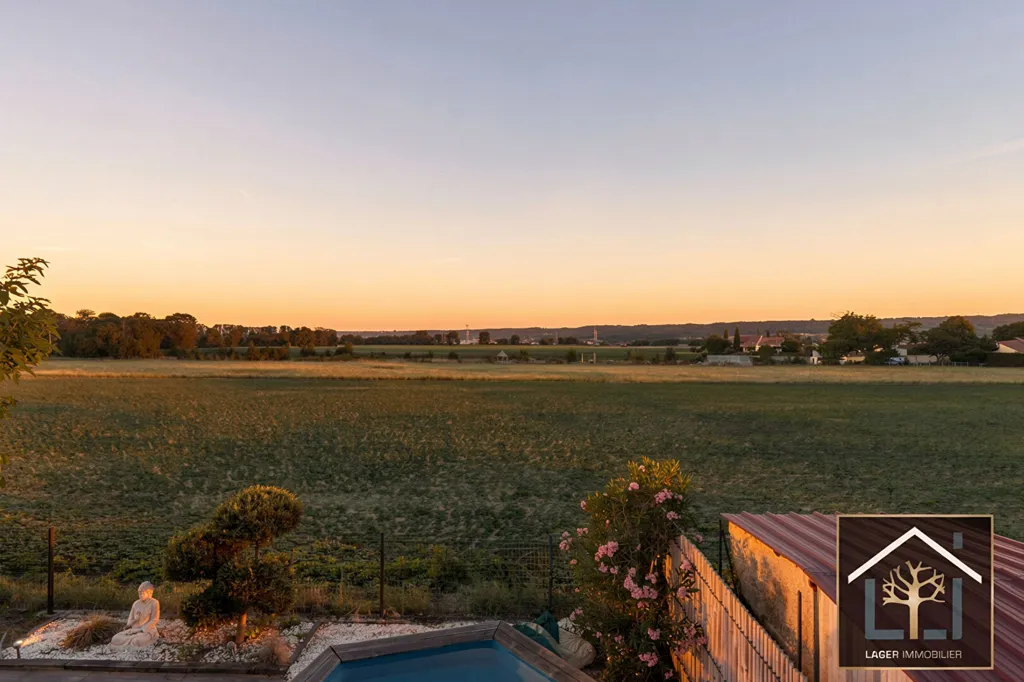 Giardino - Recent House with Pool in THIL