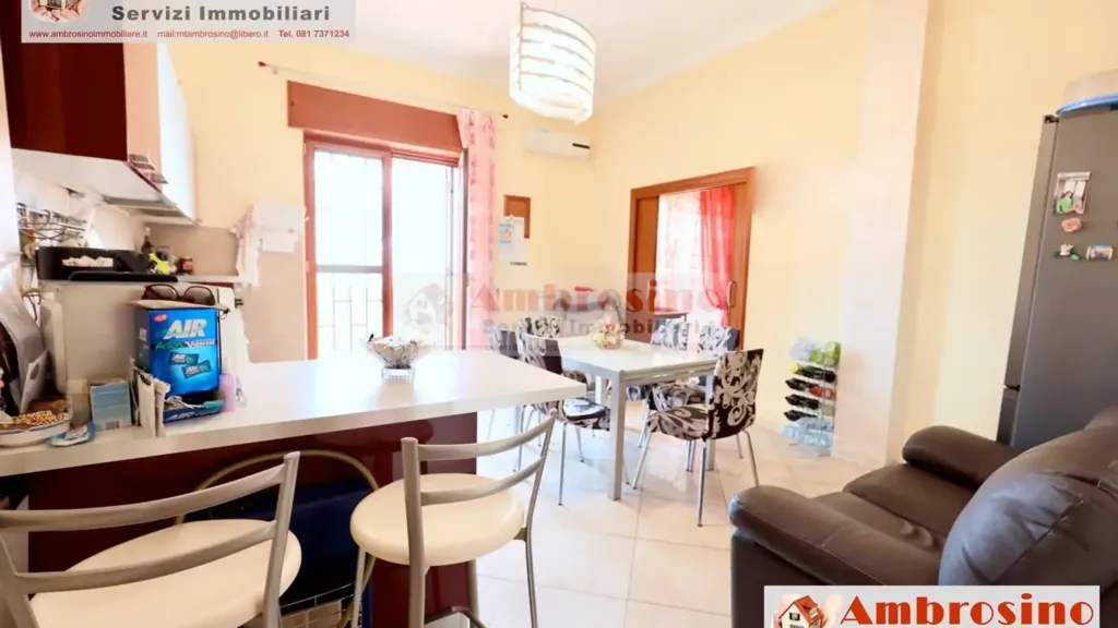 Köök - Trilocale with Large Terrace in Naples