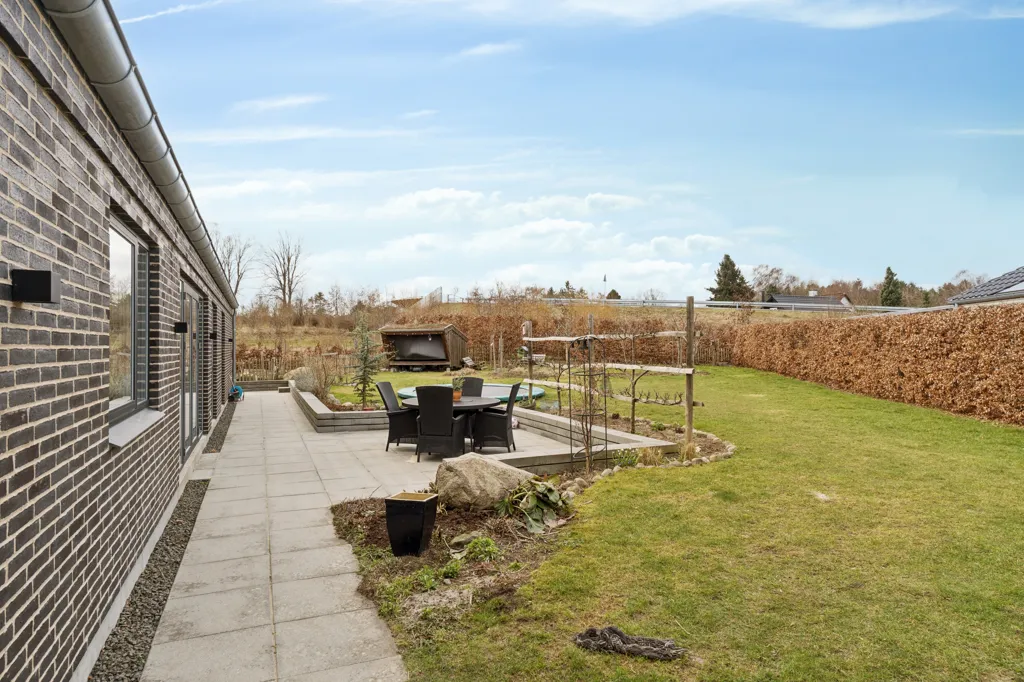 Aed - Elegant Villa with Smart Home in Køge