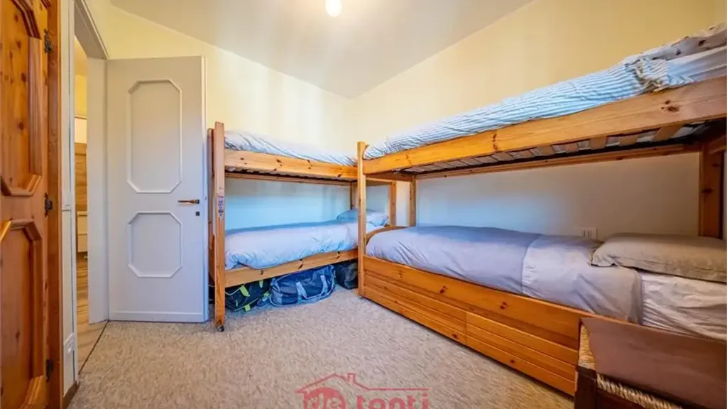 Bedrooms - Apartment with Mountain View in Madesimo