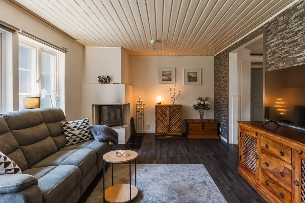 Séjour - One-Storey Villa with Garden in Valö