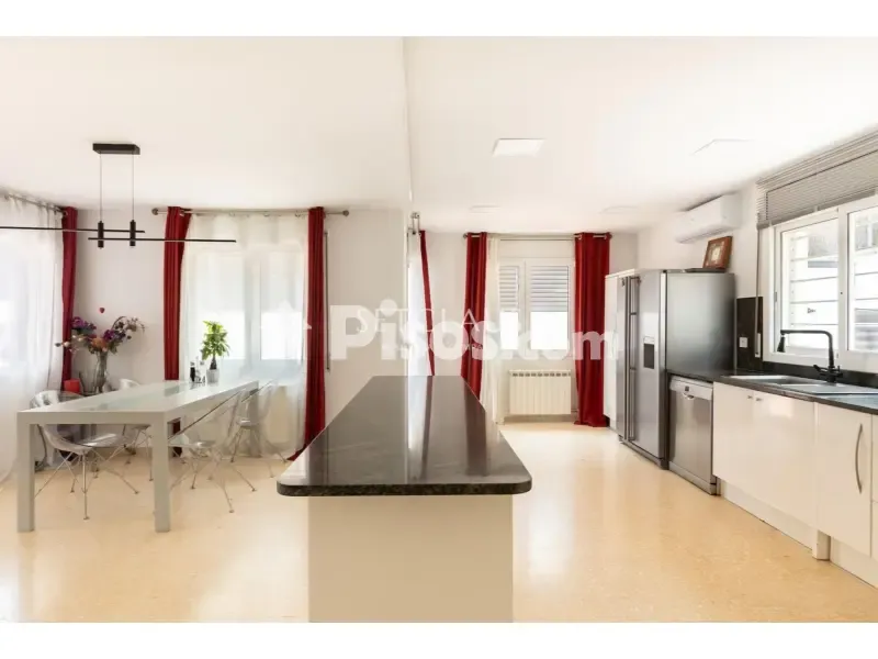 Cuisine - Chalet with Private Garden in Alella