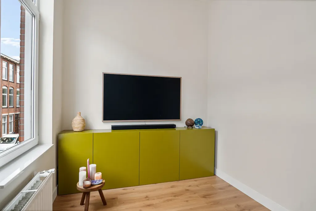Living Room - 4-room apartment in 's-gravenhage