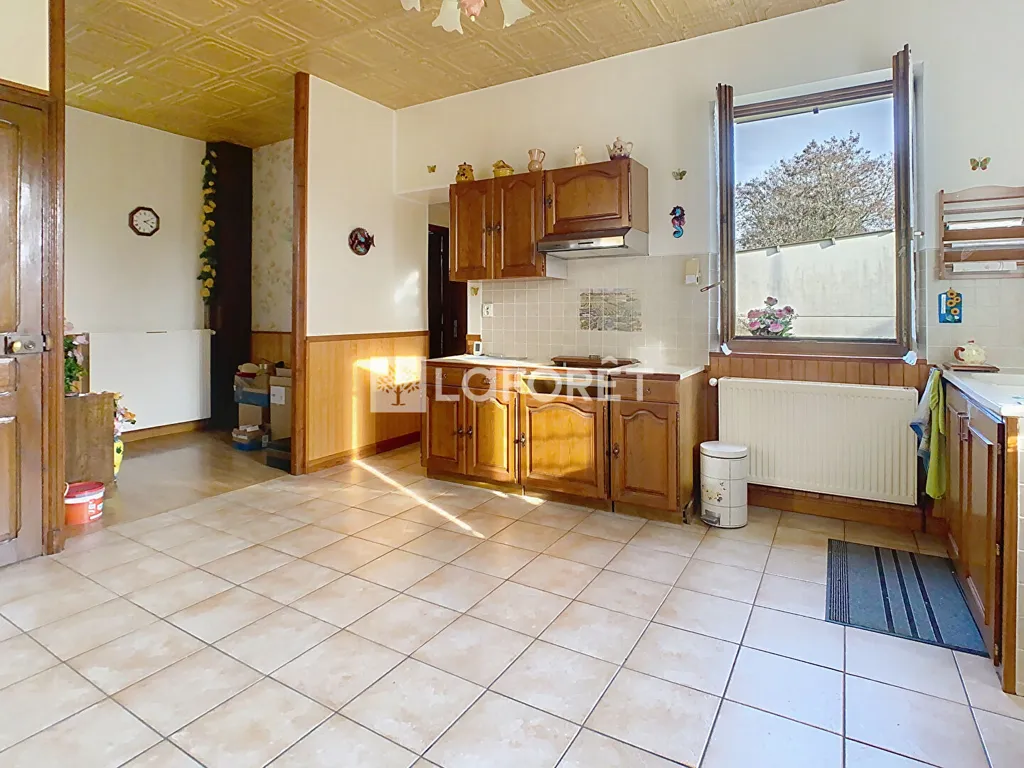 Cuisine - Maison Ancienne avec Sous-Sol à Aubréville