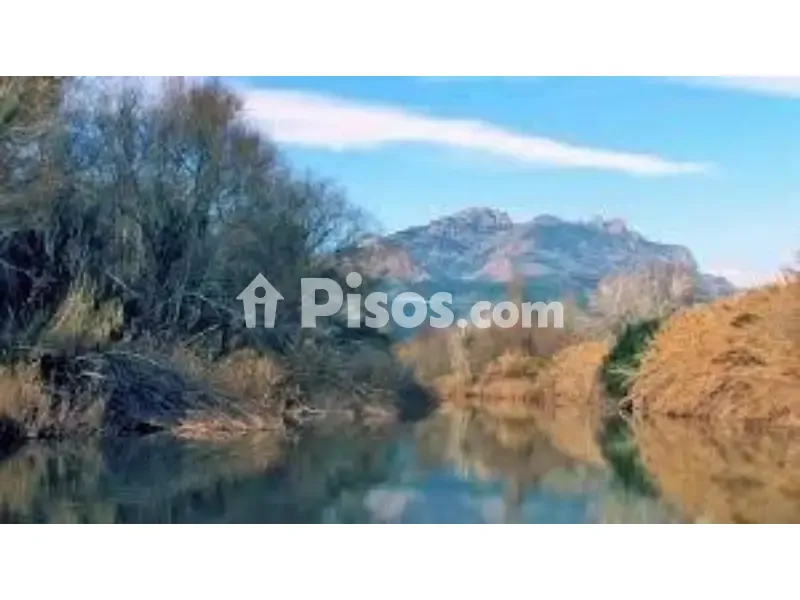 Chalet to Renovate in Abrera