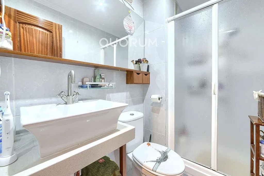 Vannitoad - Spacious Apartment with Balcony in Arrigorriaga