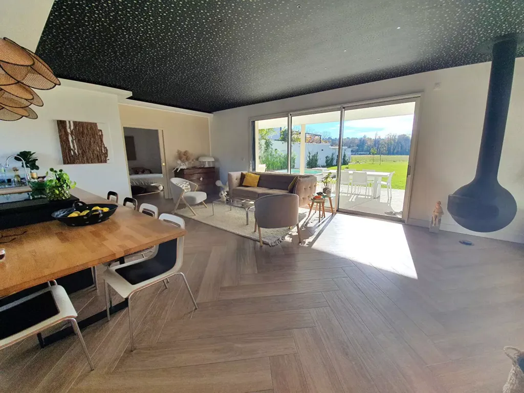 Salle à manger - Appartement de standing en rez-de-jardin avec terrasse