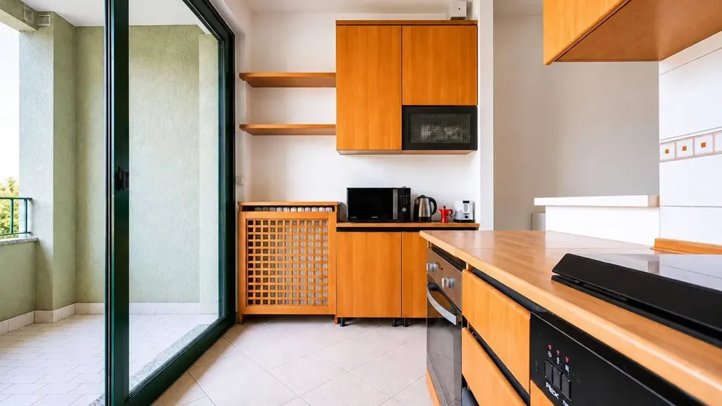 Cucina - Bright 2-Bedroom Apartment with Balcony in Milan