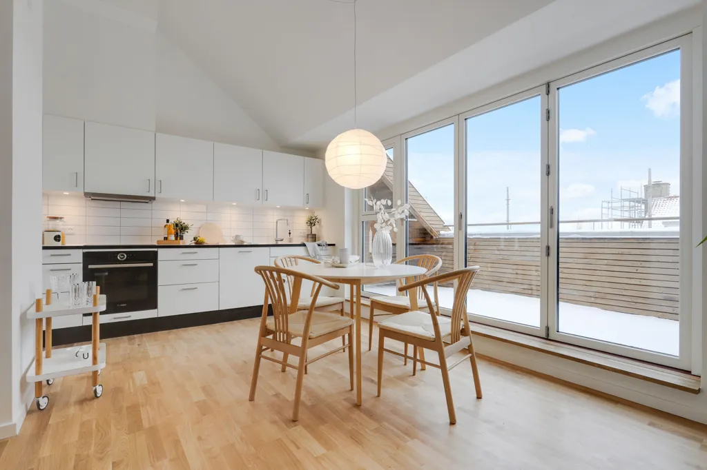 Söögituba - Modern Flat with Balcony in Vanløse