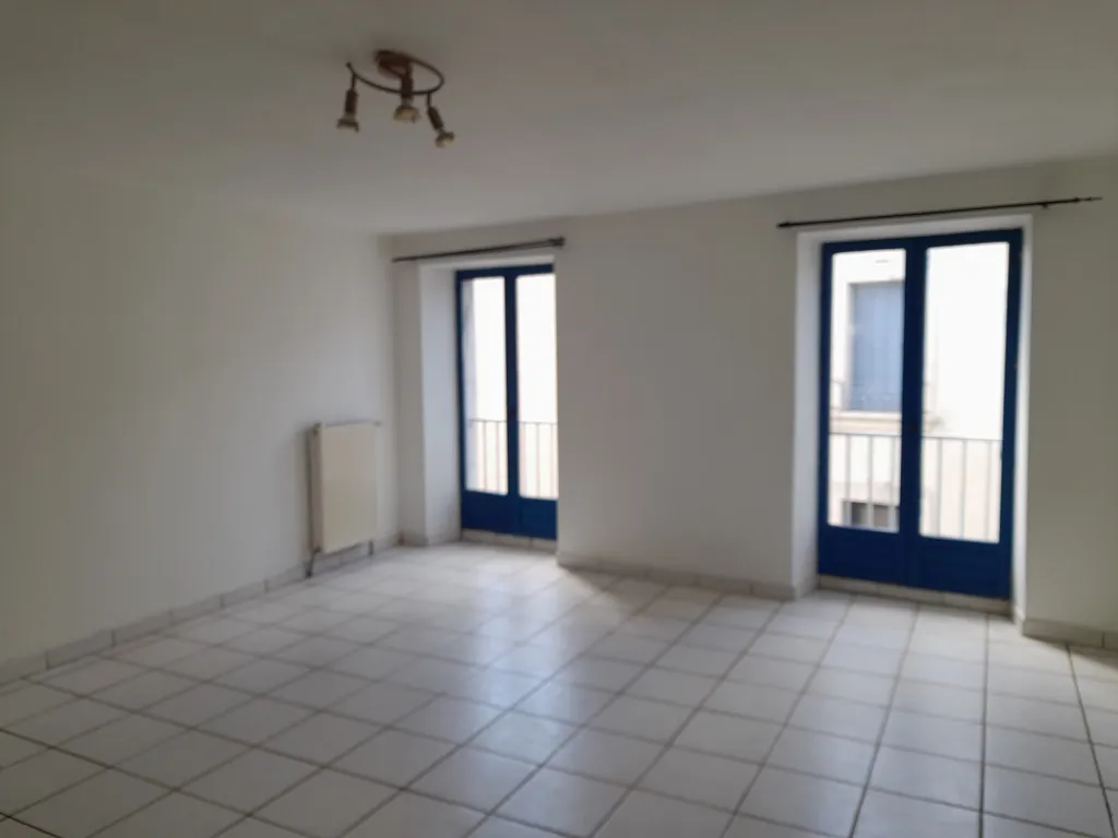 Pièces - Appartement lumineux avec cave au cœur de Die