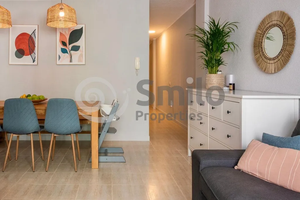 Salle à manger - Furnished Flat with Balcony in El Médano