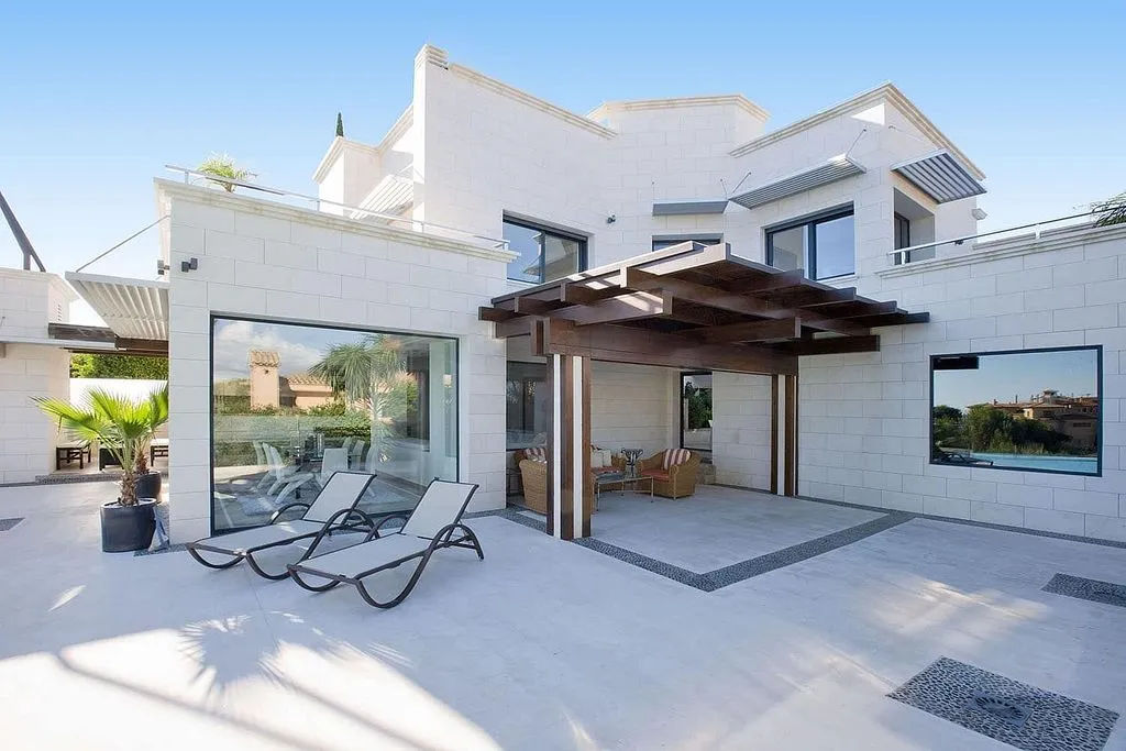 Terrace - Chalet with Pool and Terrace in Bendinat